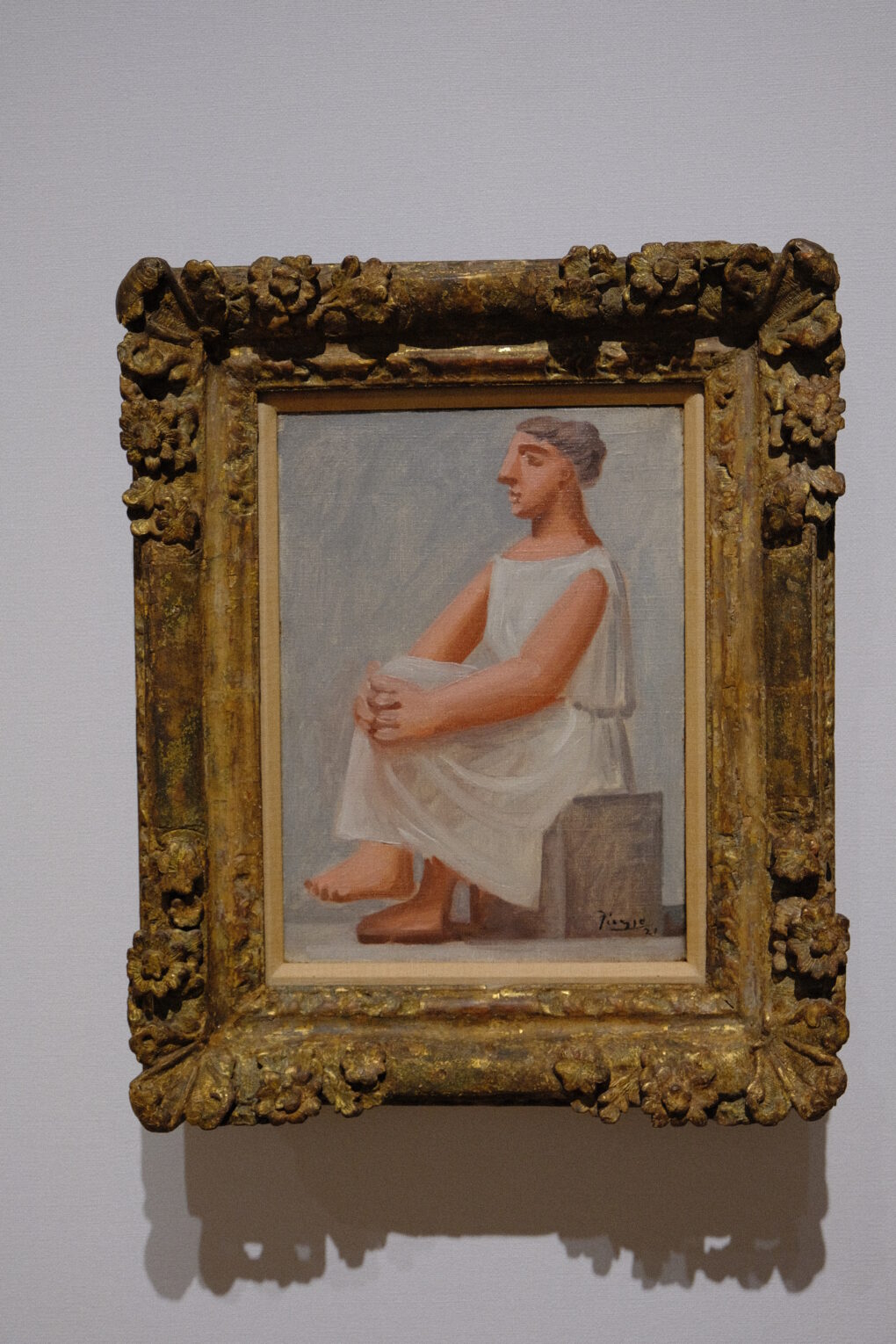 PICASSO 　座る女　　油絵/カンヴァス　1921 　33.２×24.２　ポーラ美術館