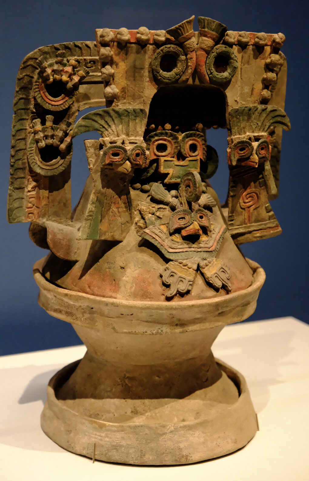 香炉　テオティワカン文明　350〜５50年　テオティワカン、ラ・ベンティージャ出土　メキシコ国立人類博物館